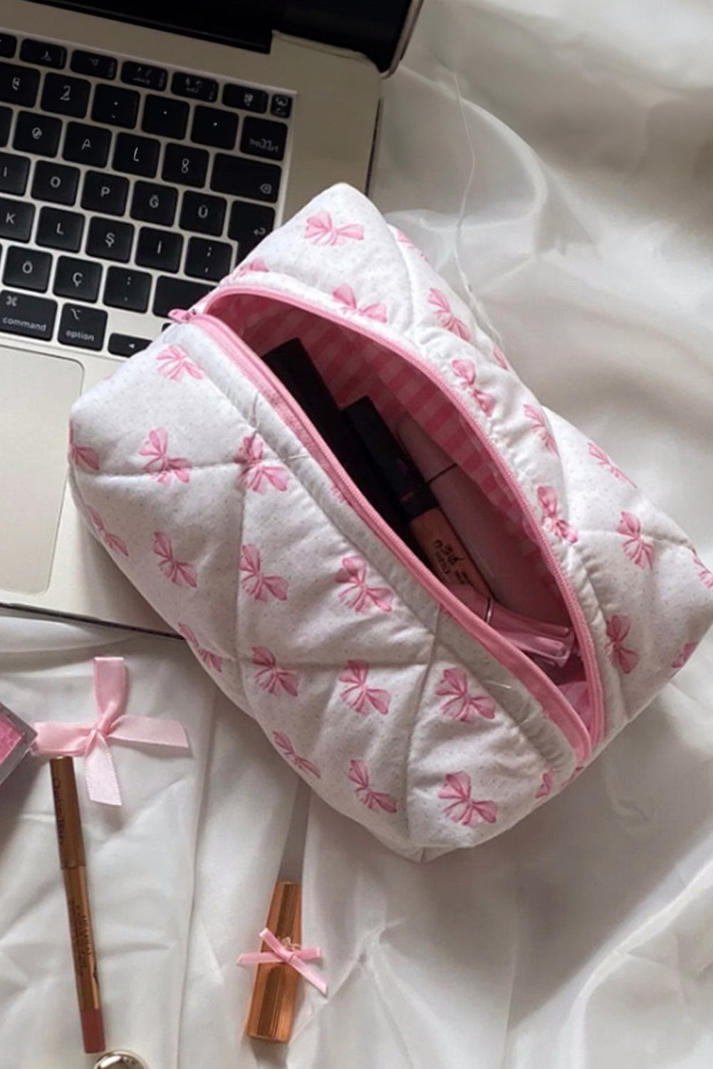 Sky Blue Bow Knot Quilted Zipper Makeup Bag