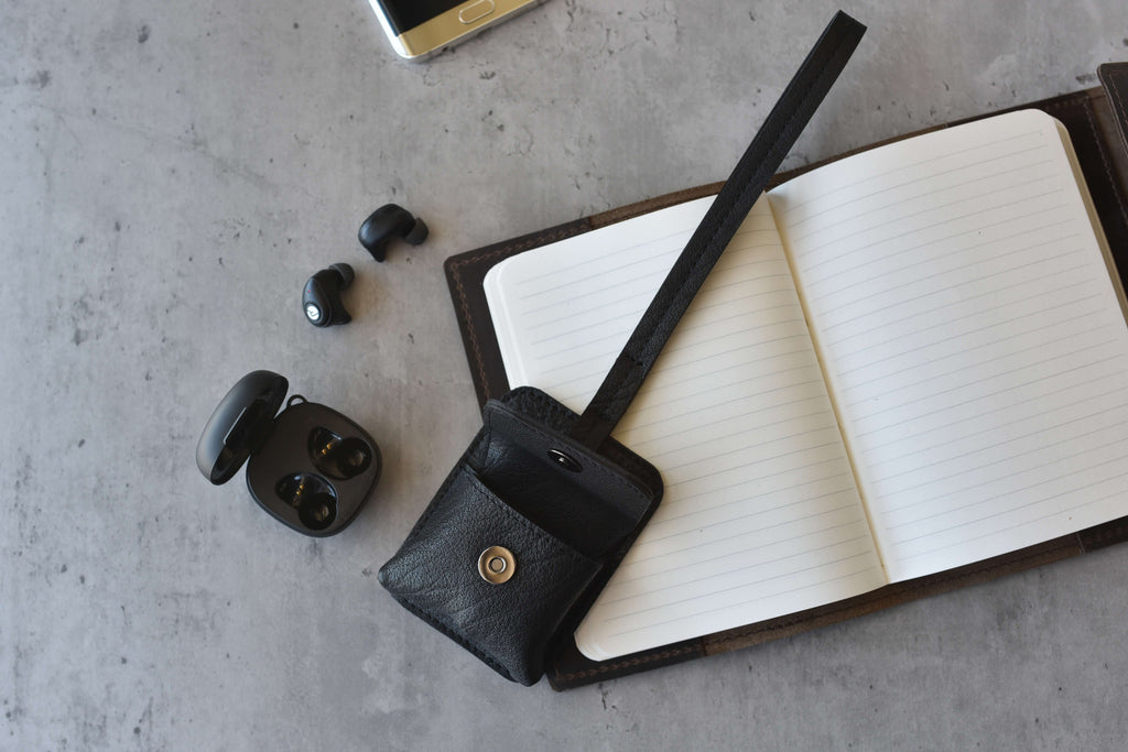 Leather Airpod Holder