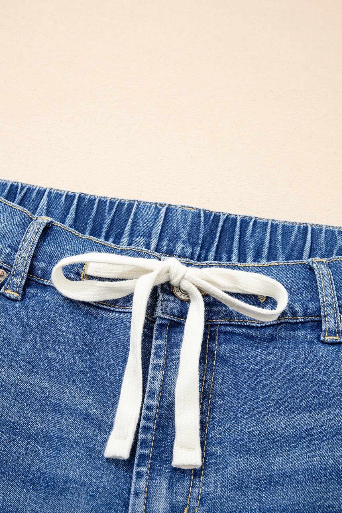 Light Blue Acid Wash Contrast Lace-up Plus Size Jeans