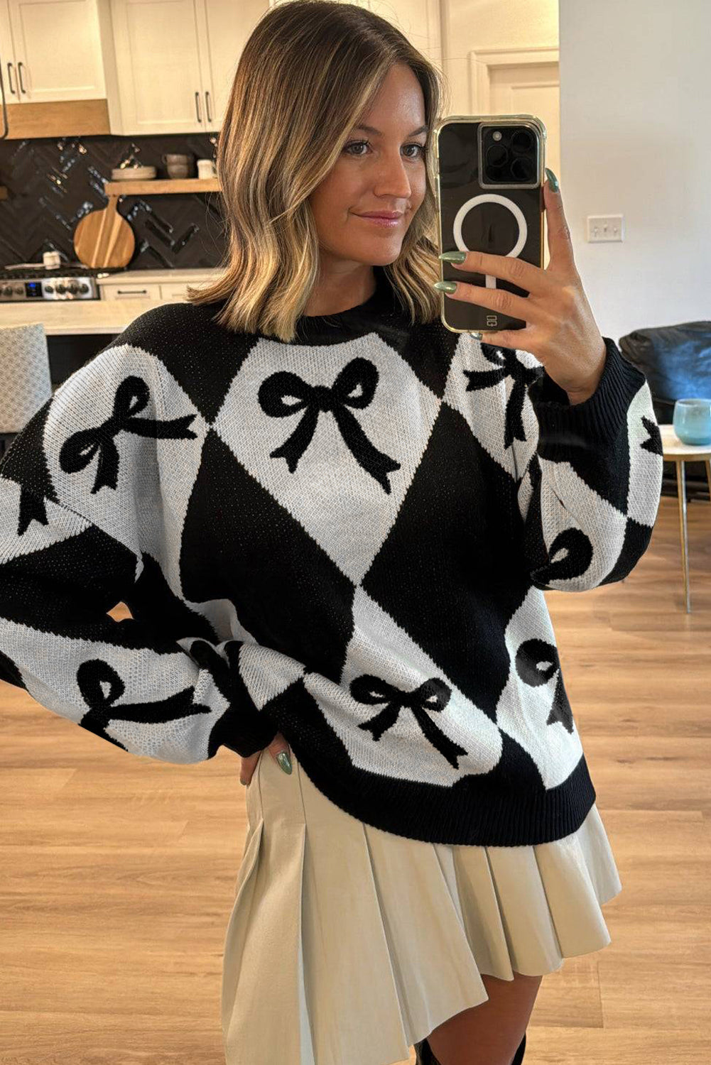 Red Bow Print 2-tone Rhombus Knit Loose Sweater