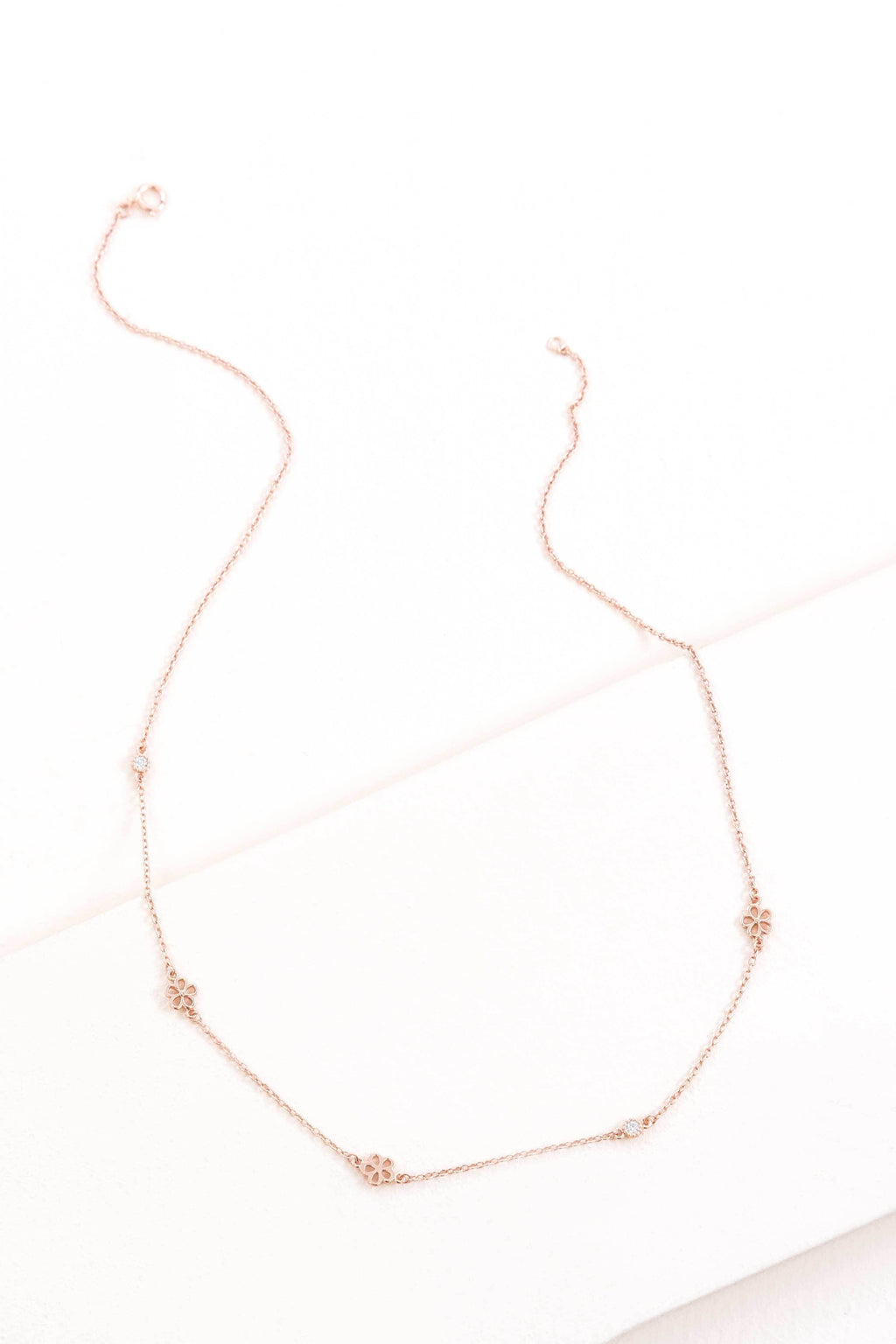 Daisy Strand Necklace (14K Rose Gold)