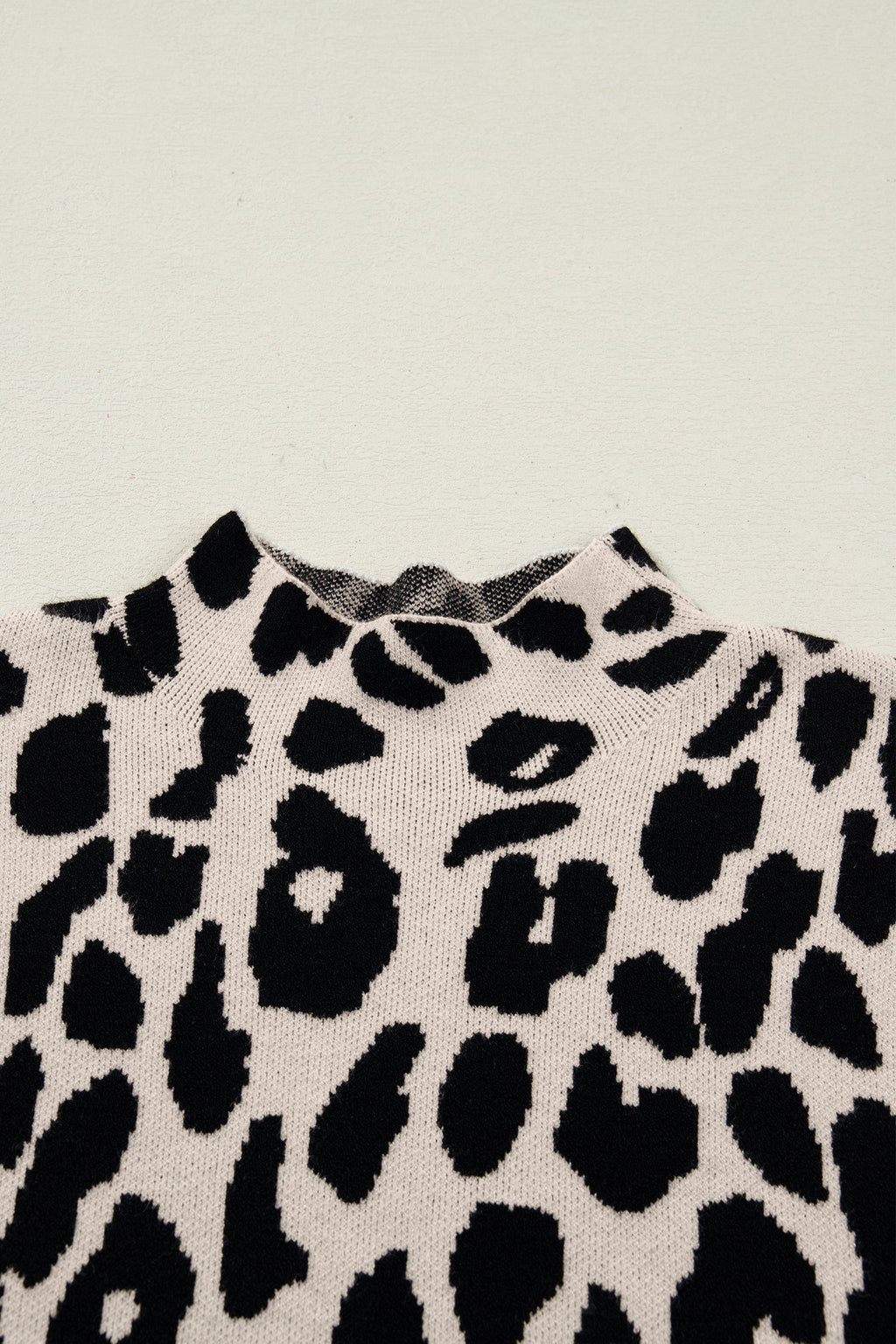 Black Leopard Print High Neck Short Sleeve Sweater