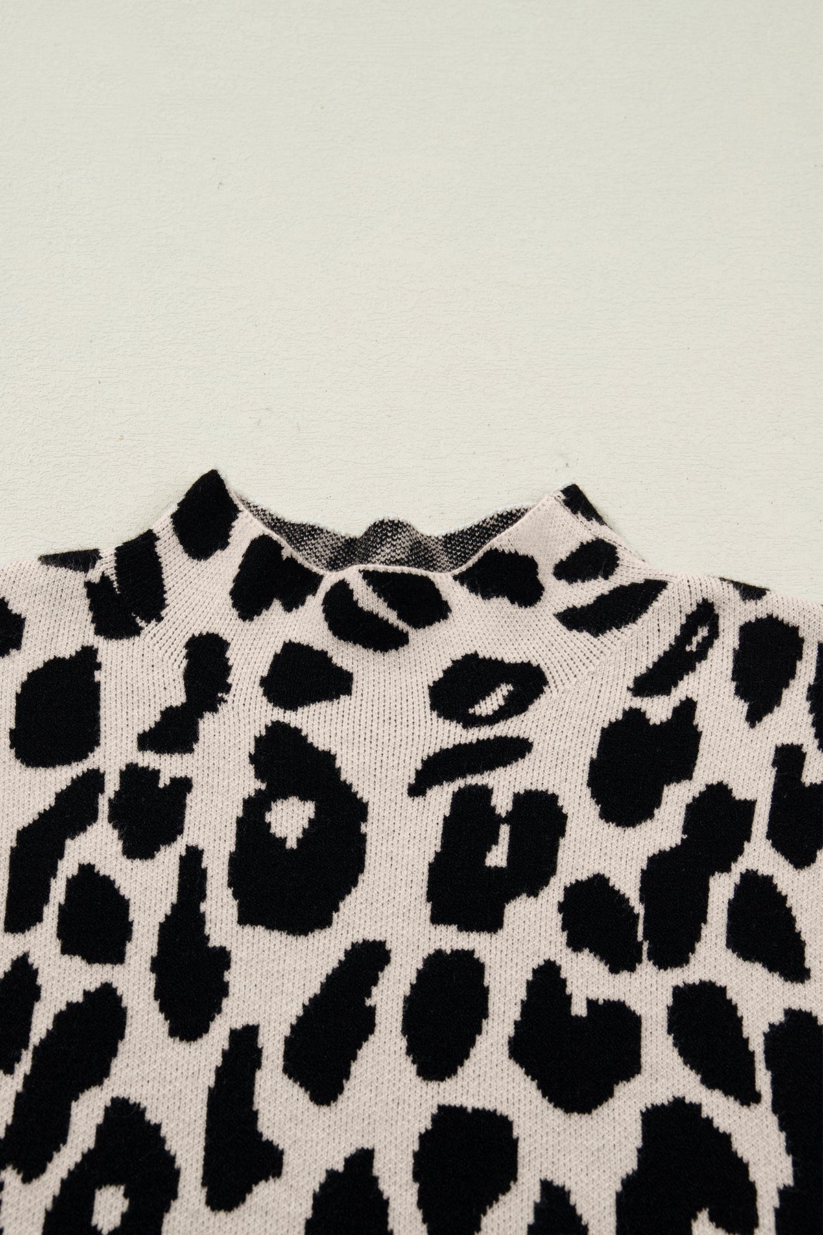 Black Leopard Print High Neck Short Sleeve Sweater