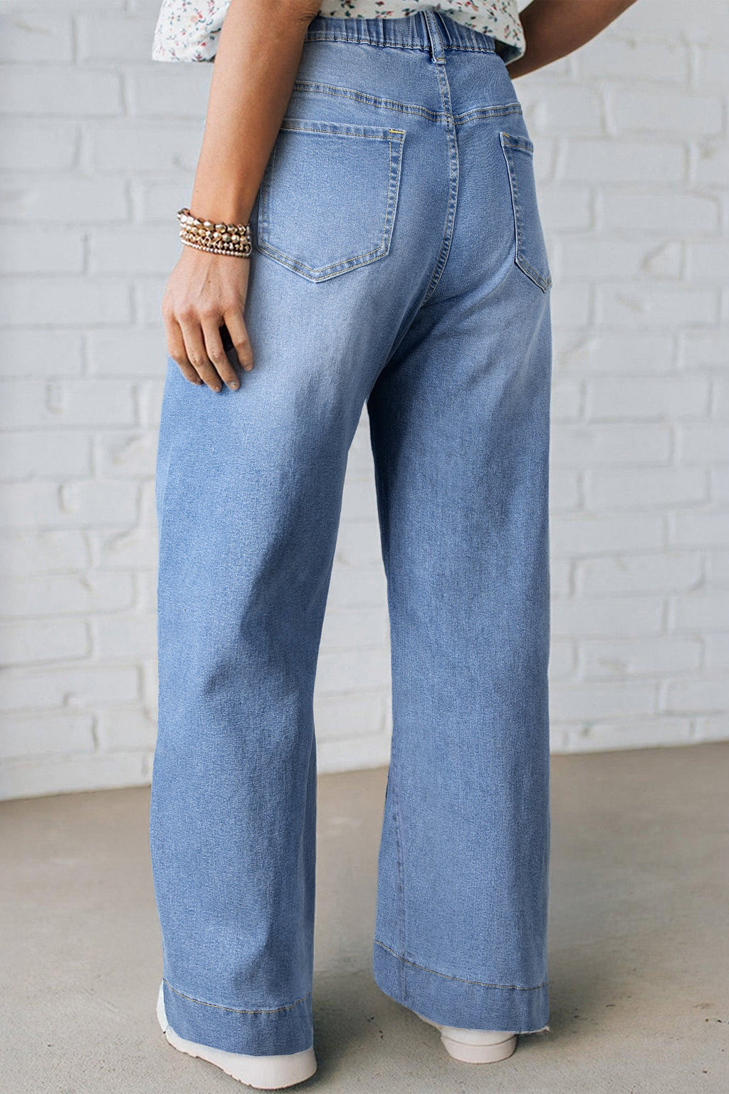 Light Blue Acid Wash Contrast Lace-up Plus Size Jeans