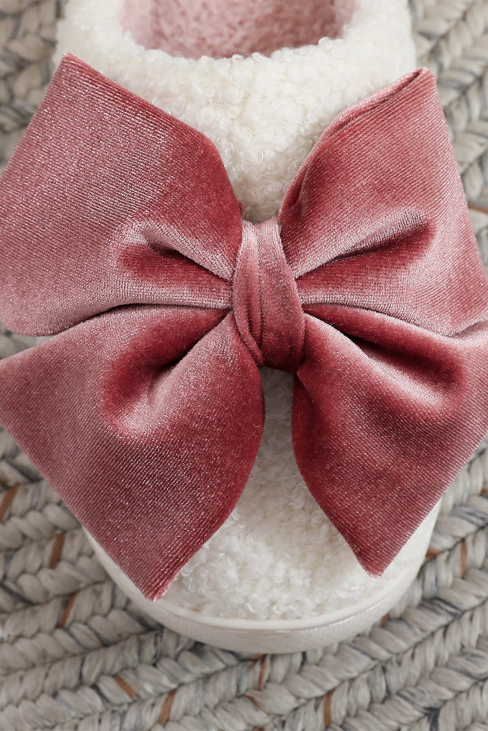 White Cute Bow Fuzzy Home Slippers