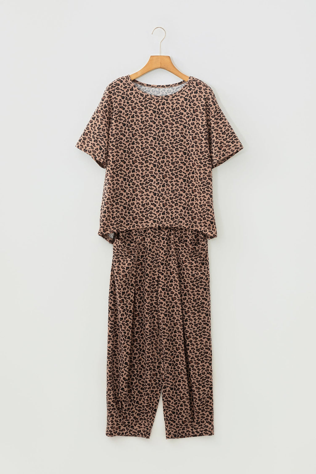 White Leopard High-Low Loose Tee Ankle Length Pants Set