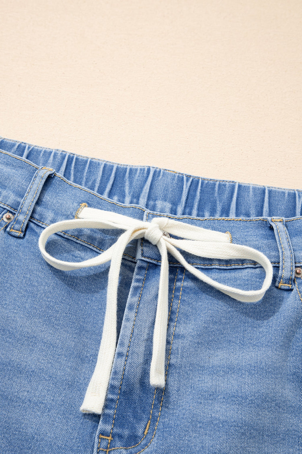 Light Blue Acid Wash Contrast Lace-up Plus Size Jeans