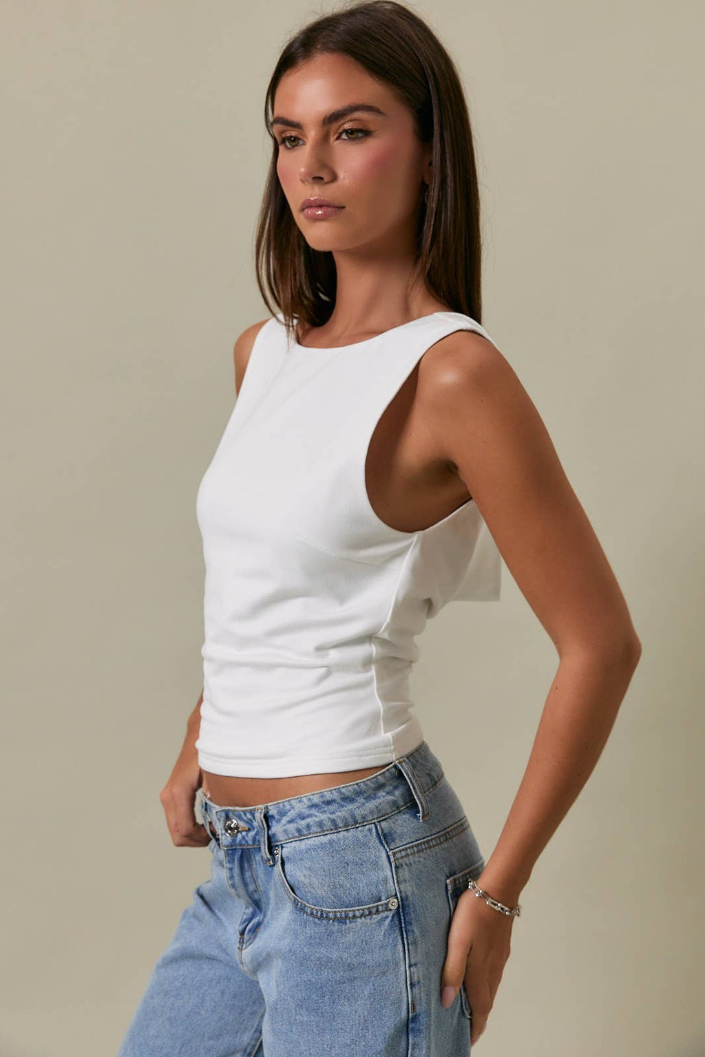 Sommer High Neck Sleeveless Top