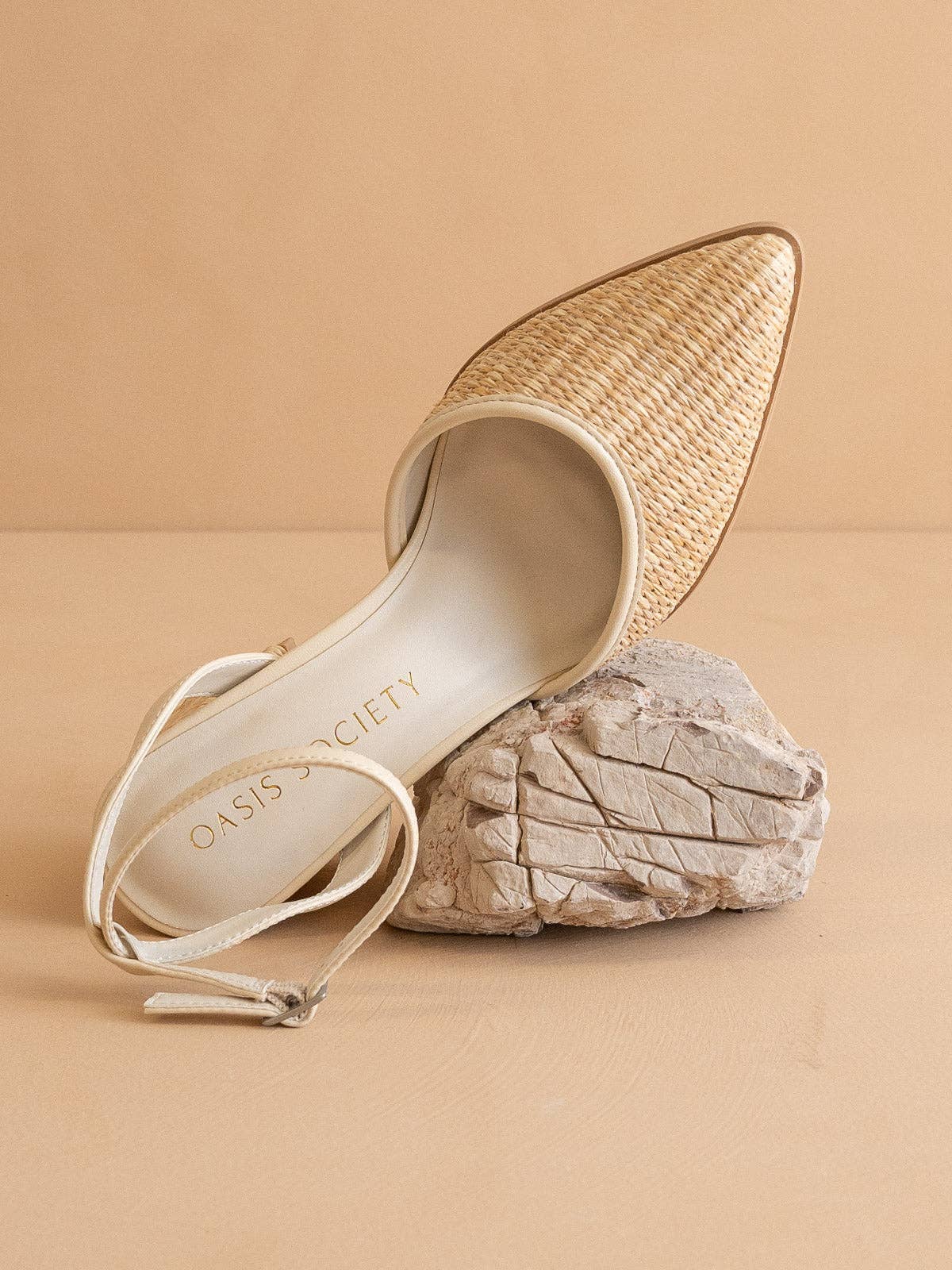 The Princess | Natural Pointed Toe Heel